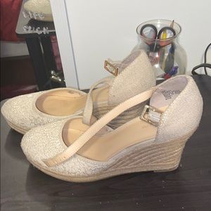 Cream wedges.